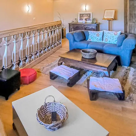 Avec Piscine Holiday home *