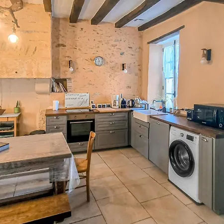 Avec Piscine Semesterbostad Parennes