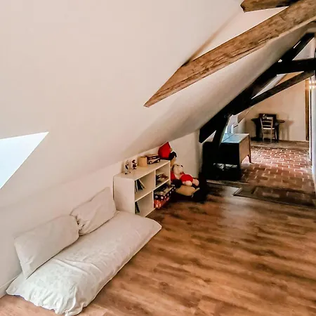 Avec Piscine * Parennes